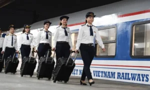 Vé máy bay đi Quảng Bình giá rẻ (VDH) 23 Tàu chất lượng cao tuyến Hà Nội - Đà Nẵng- hinh 06